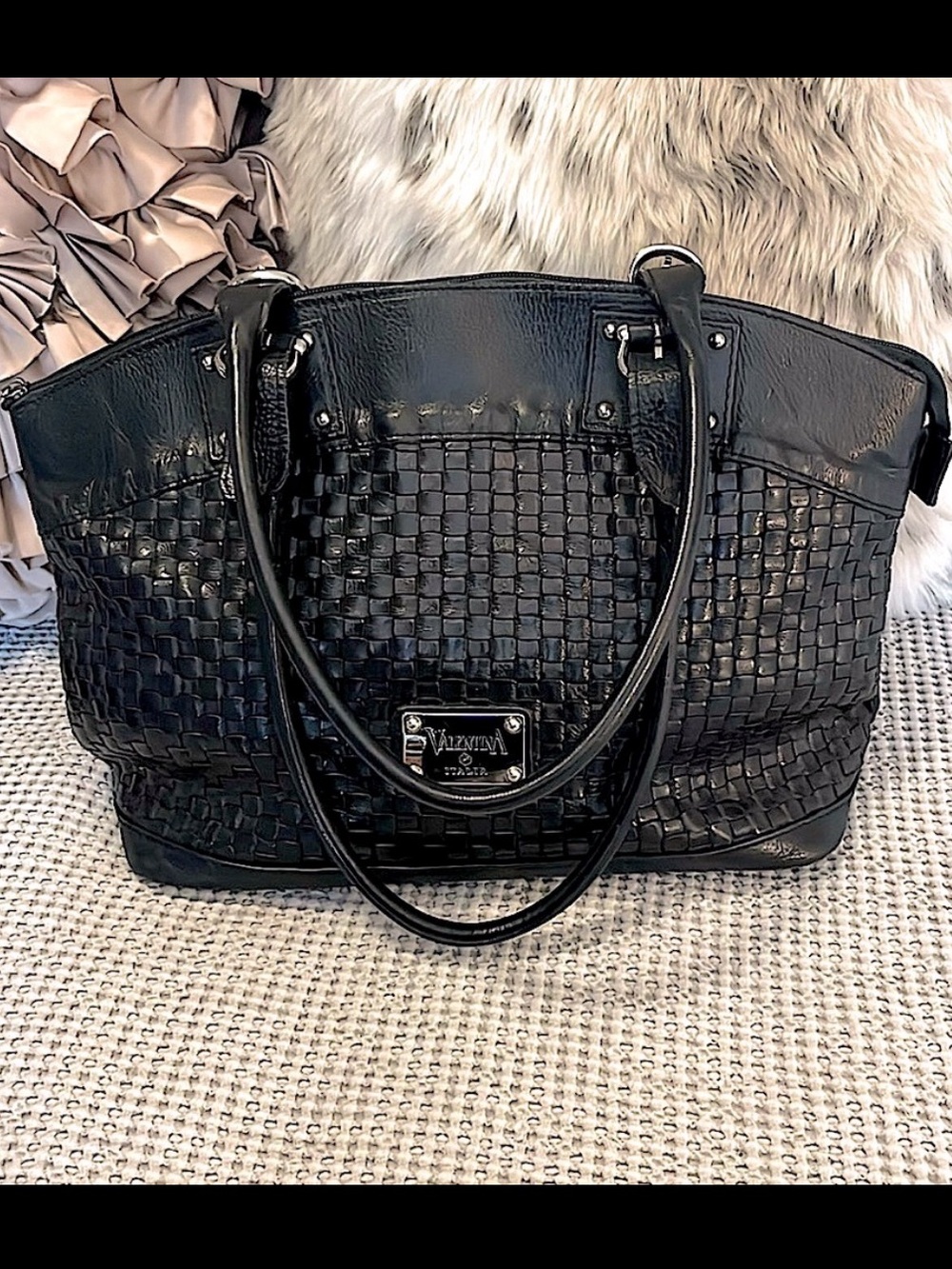 Valentina Italia Black Woven Leather Two Handle Zipper Laptop Tote Bag Purse - Picture 2 of 16